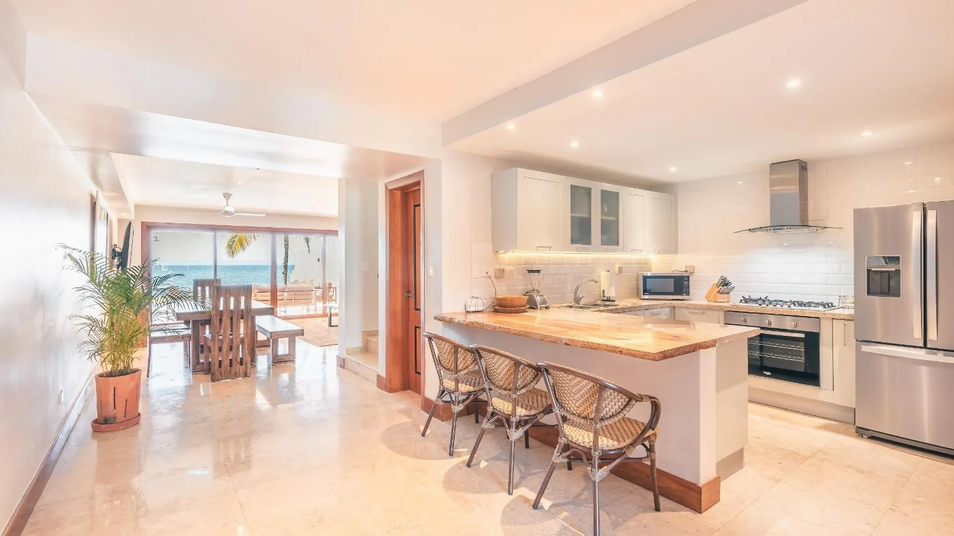 Villa 3Br Beachfront Townhouse At Puerto Bahia Samana République dominicaine