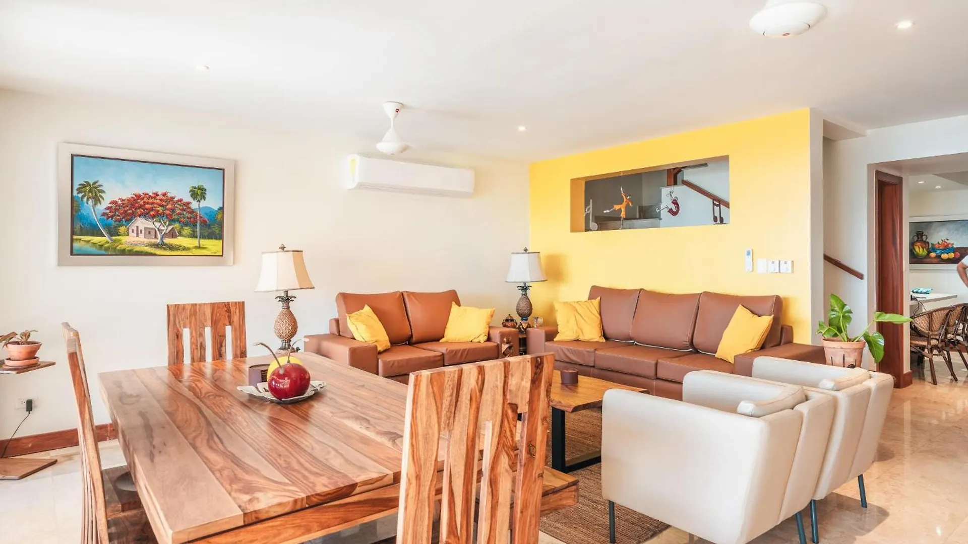 3Br Beachfront Townhouse At Puerto Bahia Samana 0*,  République dominicaine